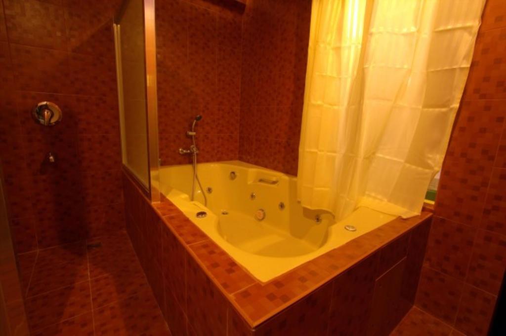 Icon Hotel Manila Phòng bức ảnh